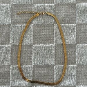 Elegant Gold Chain Necklace